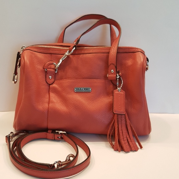 Coach Handbags - Coach leather cross body hand bag.